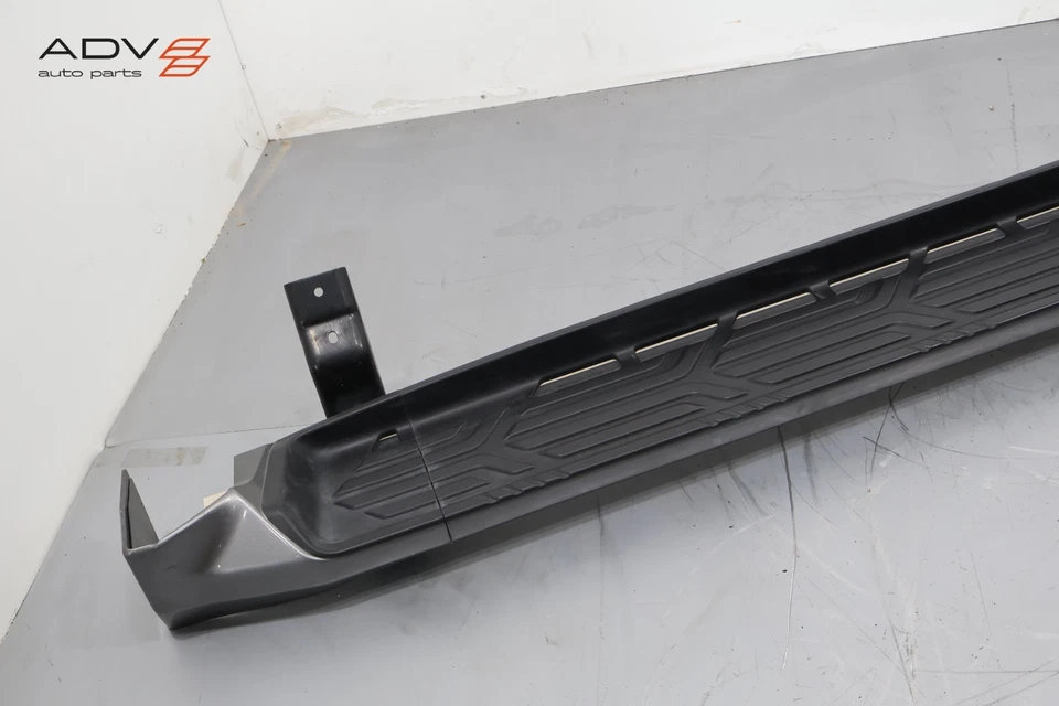 Nissan Armada 2018-2024 lado del pasajero derecho estribo barra Nerf estribo OEM Foto 2 de 4