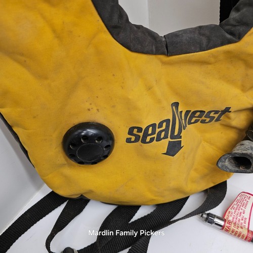 Sea Quest Horse Collar Scuba BCD Buoyancy Compensator Yellow Vintage Made in USA - Picture 10 of 13