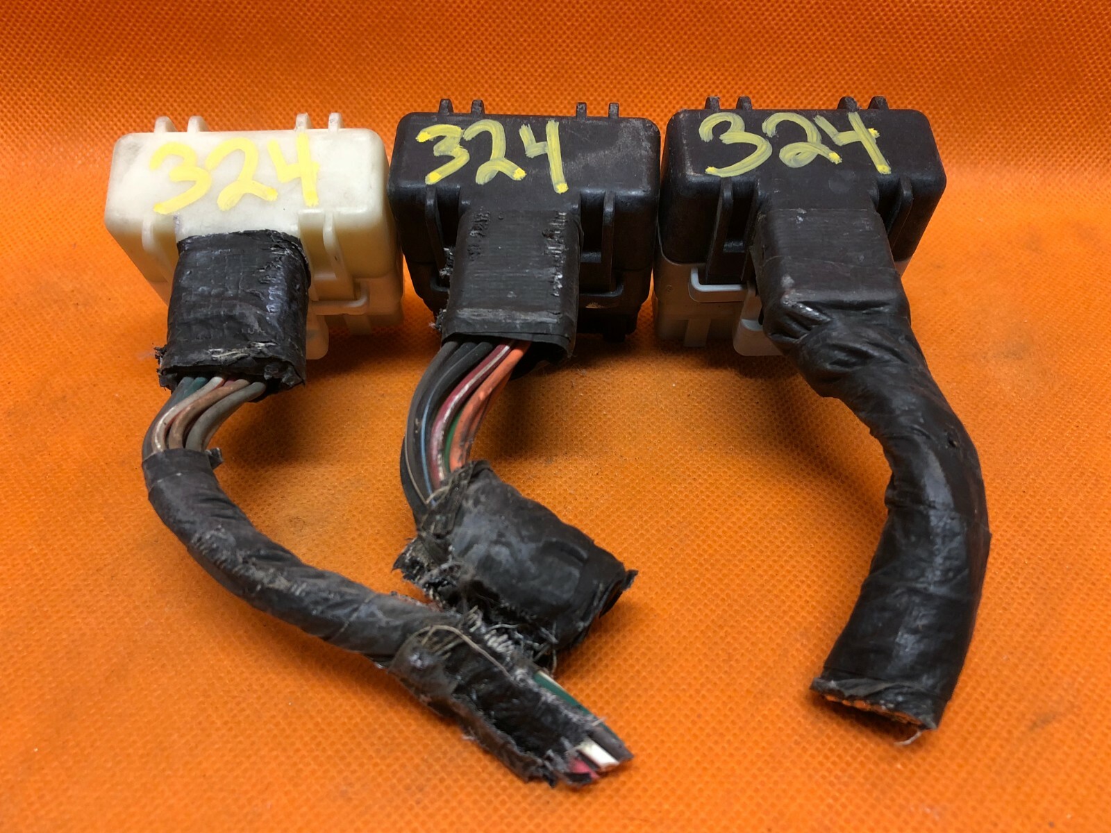 WIRING HARNESS PLUG CONNECTOR 98 DODGE DAKOTA 3.9 MT ECU PCM