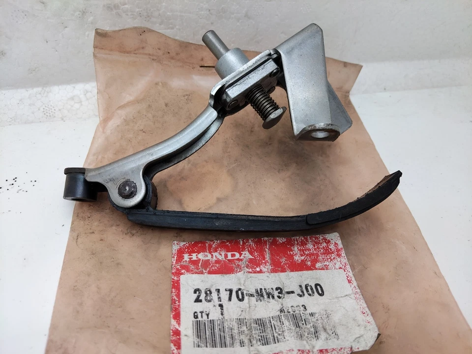 Honda Tensioner Assy 28170-MW3-J00 CB750 CB750F2 Nighthawk 91-01. Genuine Honda - Image 2 of 3