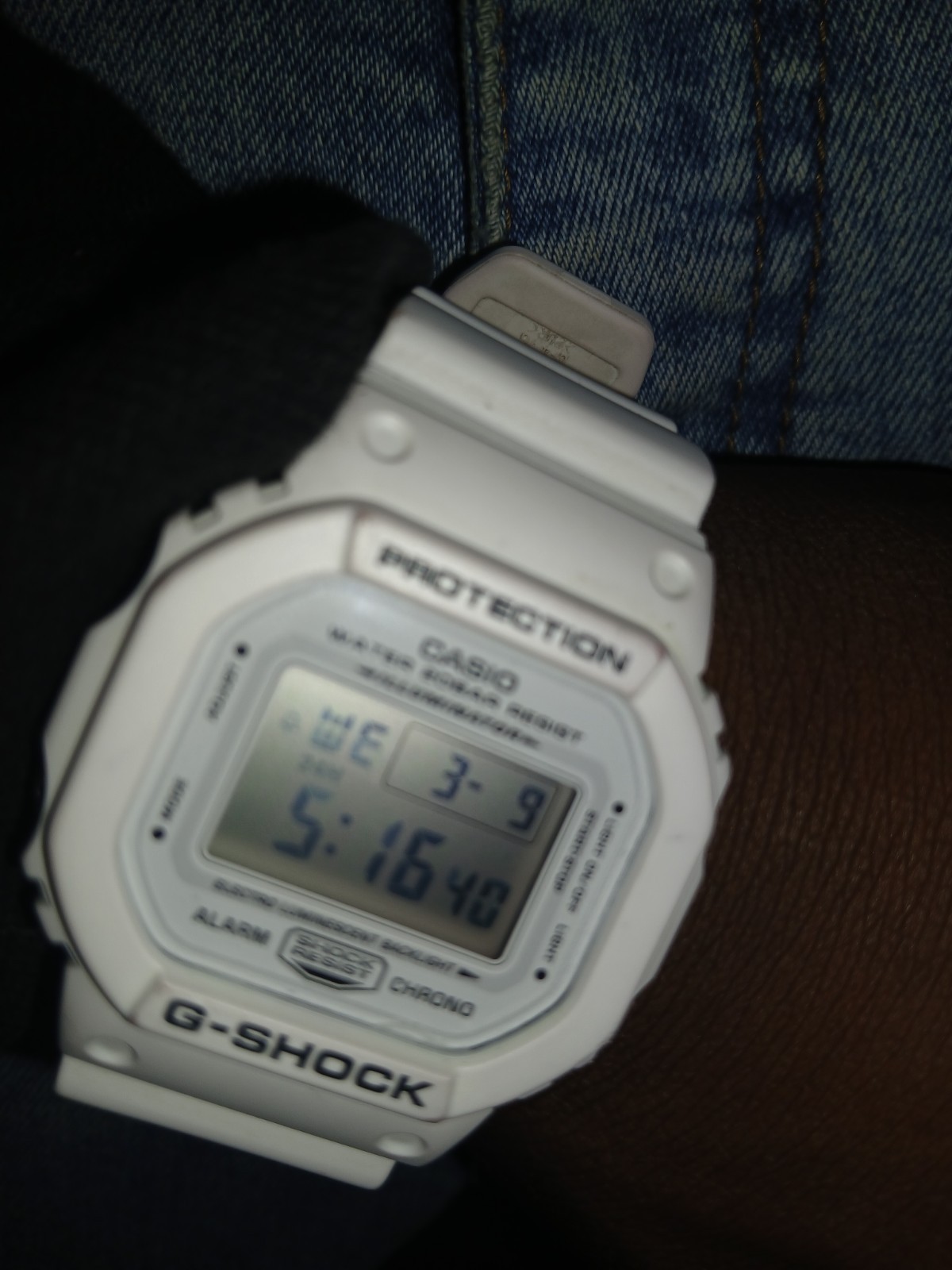 white g shock