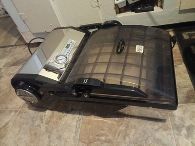 VacMaster VP-112 Chamber Vacuum Sealer   Commercial Grade   Tested & Working
