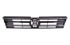 Volkswagen Tiguan 16-20 Front Grille Gloss Black With Chrome Mouldings