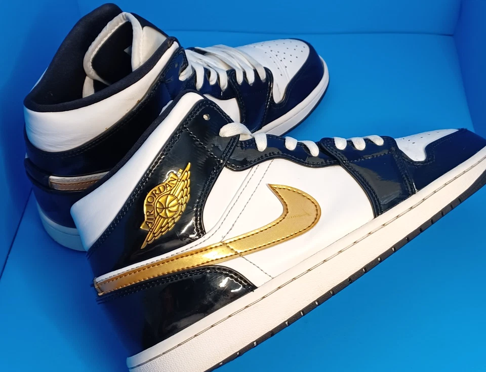 Nike Air Jordan 1 Mid SE, 8525420-007, Patente BK, Blanco, Dorado, Talla 10.5 Foto 2 de 4