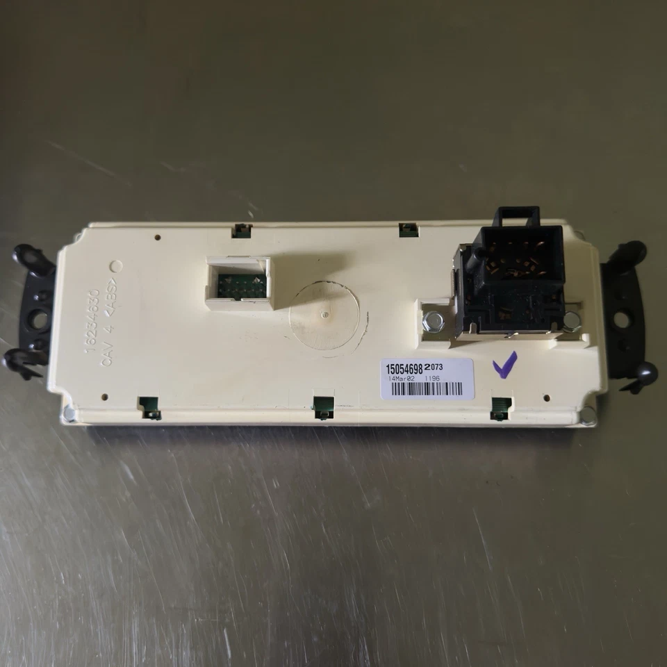 00-02 Controles de climatización Chevrolet Tahoe SUBURBAN GMC Yukon 15060162 Foto 2 de 4