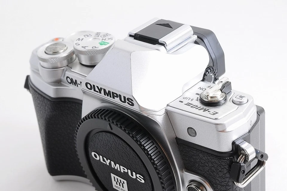 Olympus OM-D E-M10 Mark III Mirrorless Camera w/SD Card NEAR MINT+ From Japan - Image 4 of 4