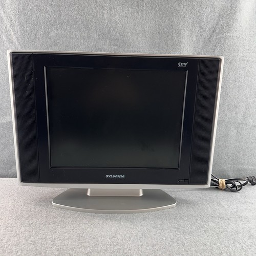 Sylvania LD155SC8 LCD TV/DVD Combo 15" Flatscreen HDTV Retro Gaming DVD NO WORK - Picture 3 of 19