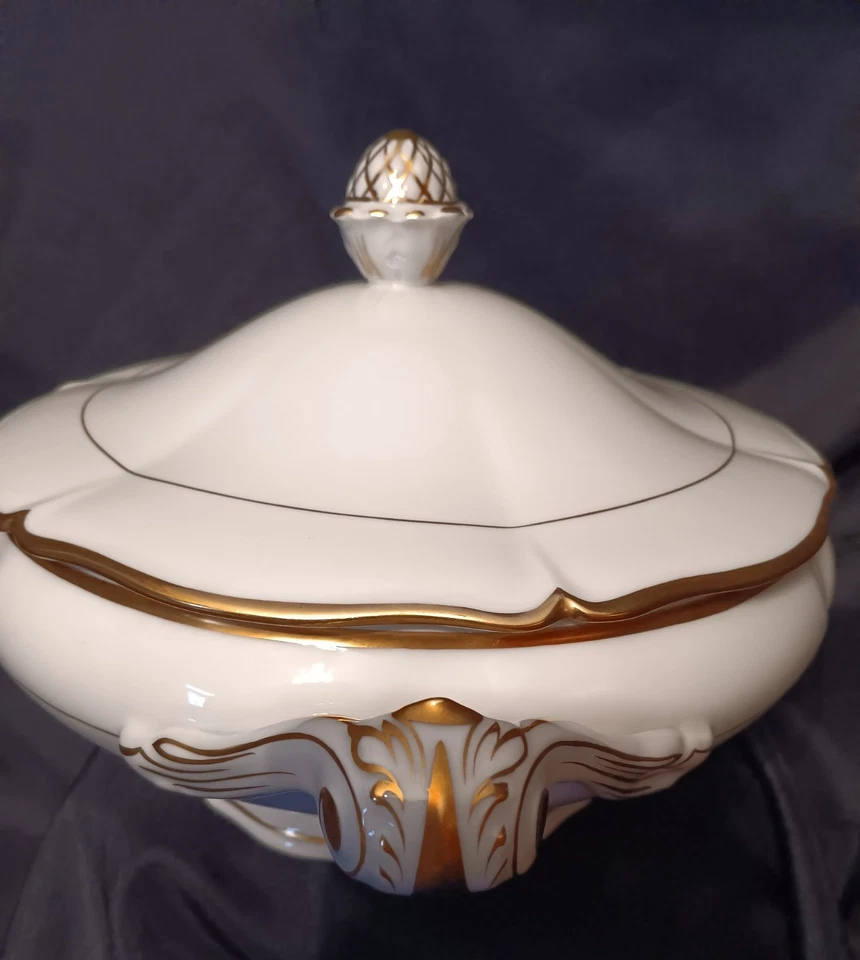 Soupière en porcelaine de Limoges décor filet or - Photo 3/4