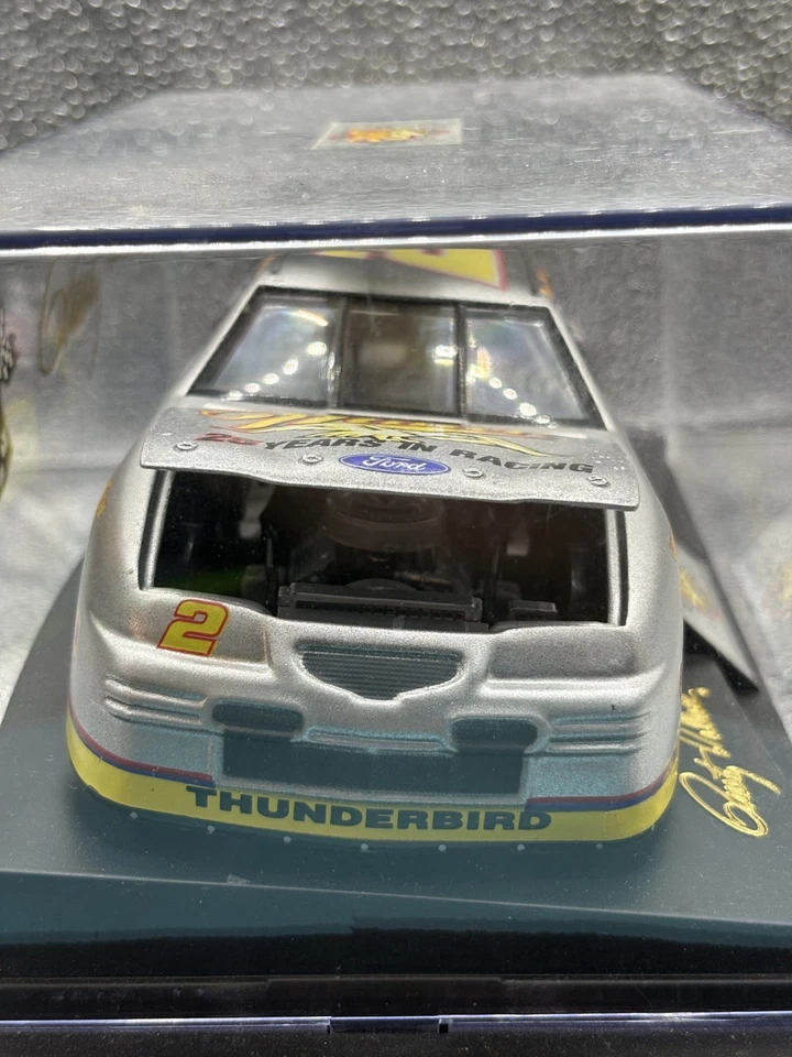 1996 Revell 1/24 Rusty Wallace #2 Ford Miller NASCAR Diecast com Estojo - Imagem 4 de 4