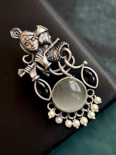 Indian ethnic oxidised silver tone radha krishna statement pearl ascents earring - Picture 3 of 3