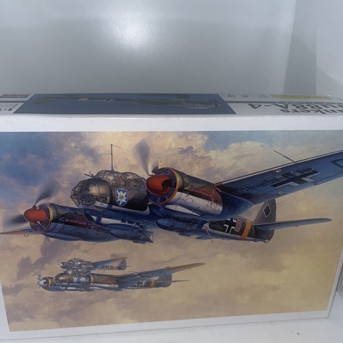 1/72 Hasegawa E25: Ju88A-4 Open Box Junkers - Picture 3 of 10