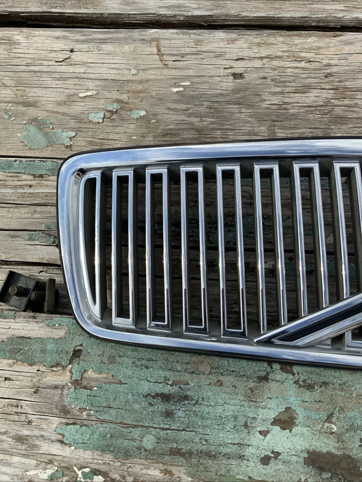 Rejilla VOLVO 1998 S70, C70, V70 etiqueta negra 9127580 9151669 9151670 emblema Foto 2 de 4