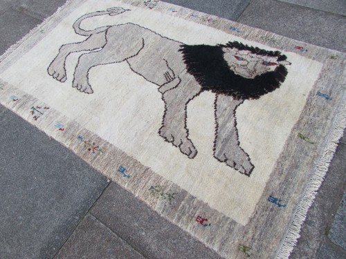Vintage Traditional Hand Made Oriental Gabbe Wool White Rug 137x83cm Animal Lion - Picture 2 of 9
