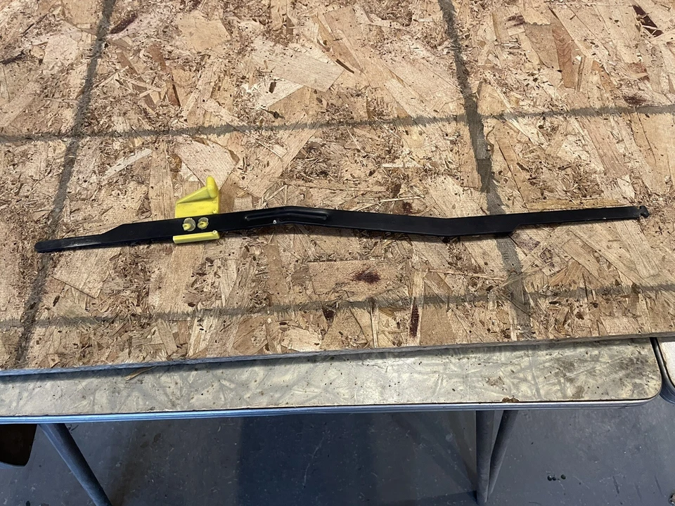 Ford Thunderbird Lx Mercury Cougar Xr7 1996 1997 capó extensión 96 97 Foto 2 de 2