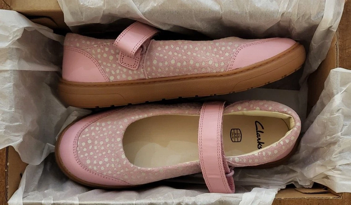 Scarpe basse estive da ragazza con cinturino in pelle rosa polvere Clarks taglia G UK 2 G