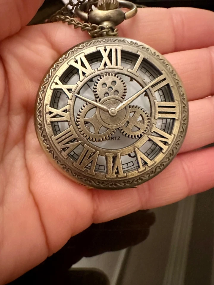 Reloj Bolsillo ANTIGUO ESTILO, Time Gear Piezas Mecánicas Número Romano Hueco, NUEVO Foto 3 de 3
