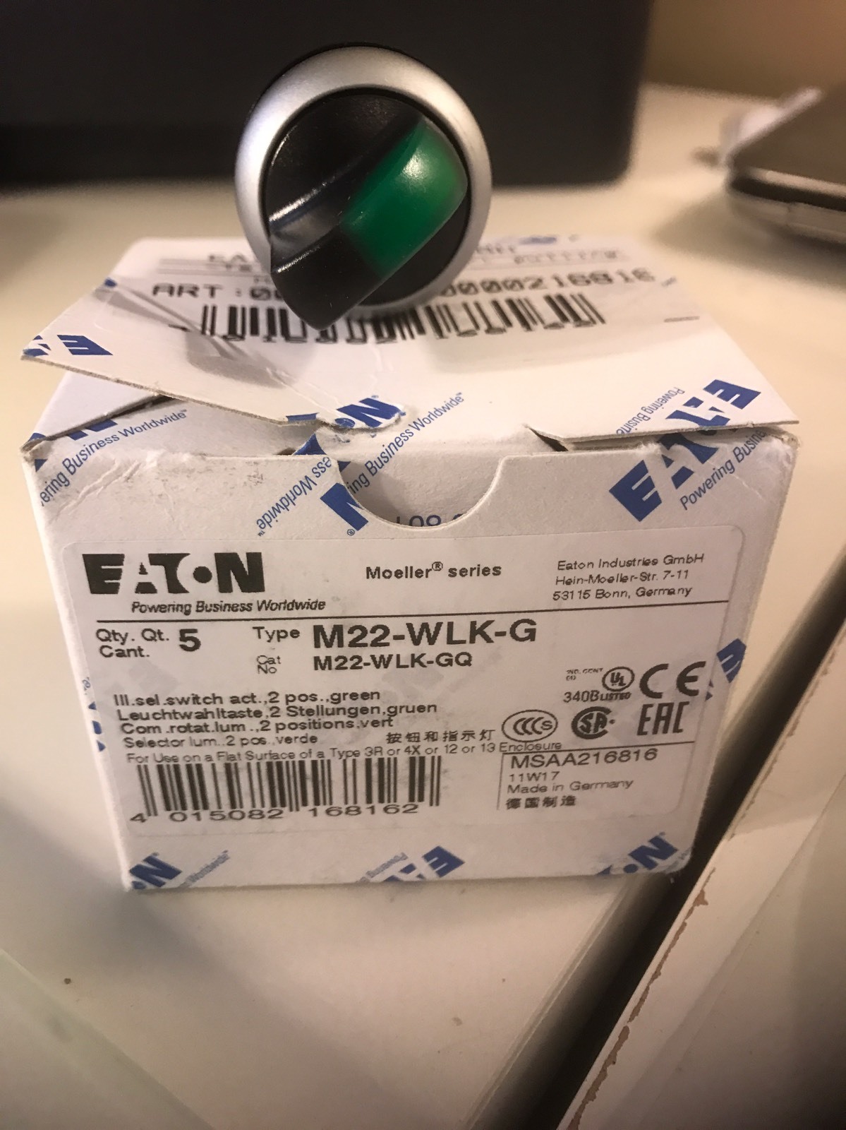 EATON MOELLER Selector SWITCH Spring Return MaintainedM22-WLK-G | eBay