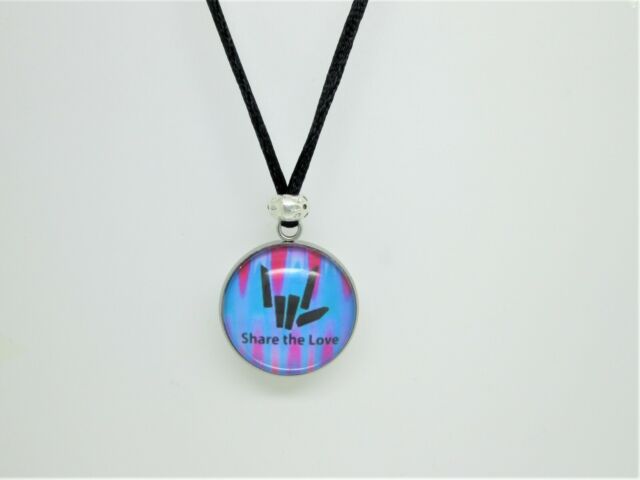 STEPHEN SHARER SHARE THE LOVE LOGO CABOCHON PENDANT NECKLACE SURFER STYLE CORD STEPHEN SHARER SHARE THE LOVE LOGO CABOCHON PENDANT NECKLACE SURFER STYLE CORD