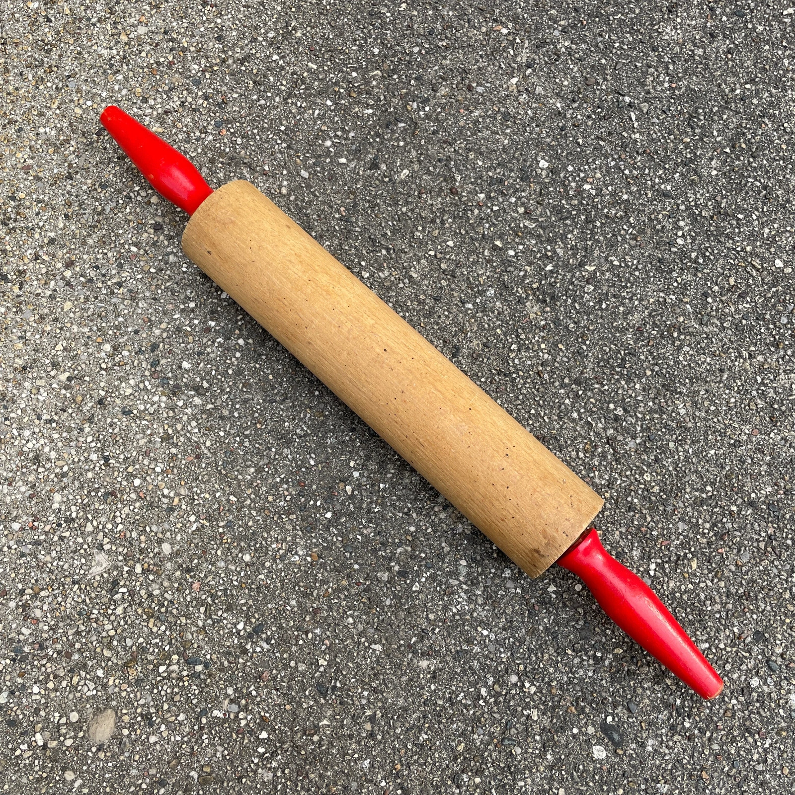 Vintage Wooden 17" Rolling Pin with Red Handles 60’s. 9 3/4" Center