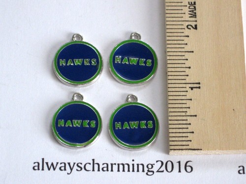 4 CIONDOLI ROTONDI ISPIRATI A SEATTLE SEAHAWK PER COLLANE, BRACCIALI O ORECCHINI - Foto 1 di 2