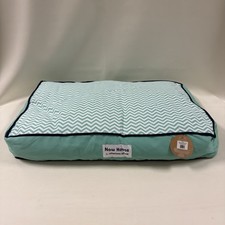 New House By Jonathan Adler Pet Cushion Bed Teal Chevron Medium NEW