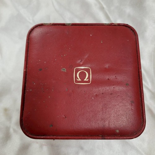 Caja Reloj OMEGA Original Vintage Años 80 Caja Roja Y Estuche Madera Cuero Terciopelo Usado - Imagen 15 de 24