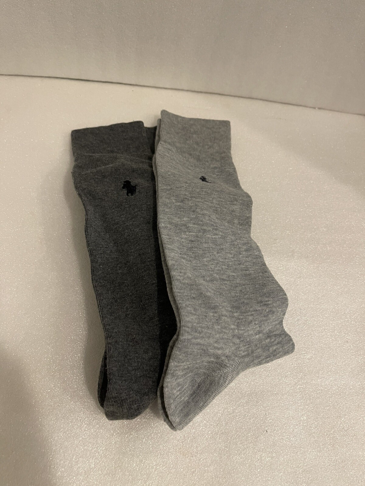 Ralph Lauren Polo Uomo Crew Vestito Calzini Due Paia Grigio Scuro Chiaro Nuovi Senza Etichetta Logo Pony