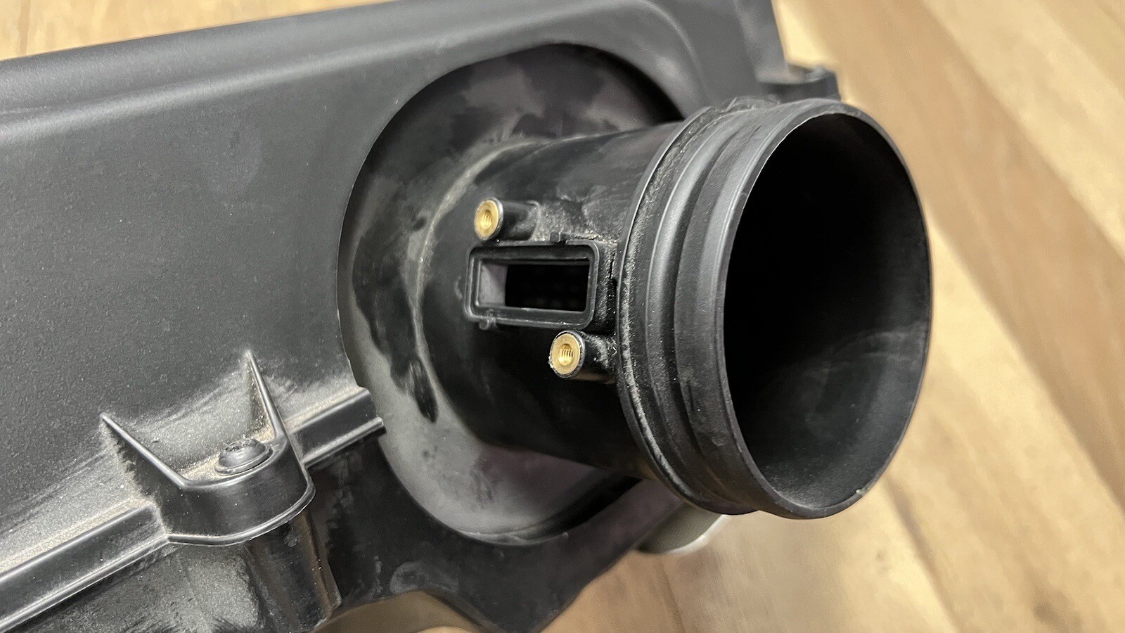 LAMBORGHINI GALLARDO AIR INTAKE BOX OEM