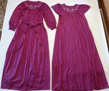 VTG LORRAINE 2pc SET Purple Long Peignoir Robe Gown S EUC USA Embroidery Nylon