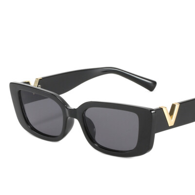 Trendy Rectangle Sunglasses for Women Men Retro Fashion  display picture 3