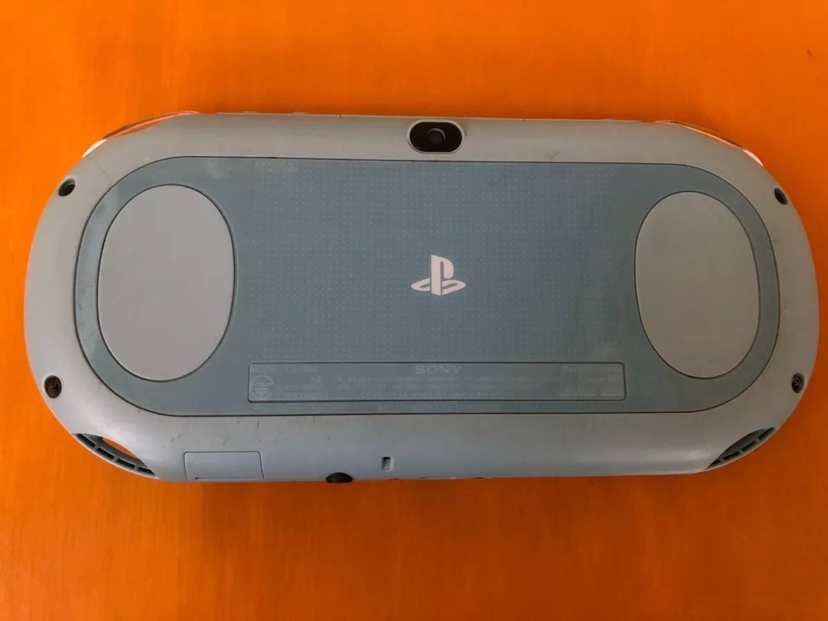 PlayStation®Vita（PCH-2000シリーズ） Wi-Fiモデル…