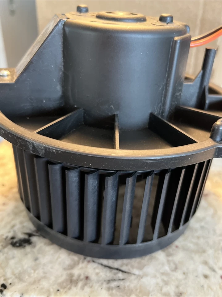 Motor soplador de climatización CarQuest 75878 con rueda para Honda Fit Foto 3 de 4