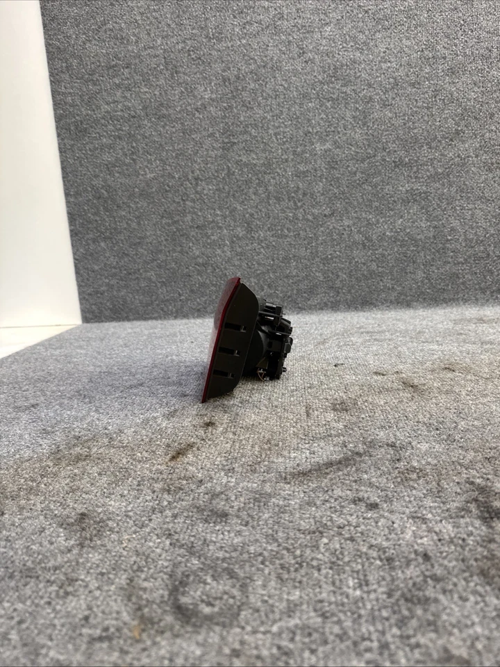 BMW 535I F10 XDRIVE 2011-2013 TRASERO DERECHO INTERIOR TRASERO LUZ DE RESPALDO OEM Foto 2 de 4