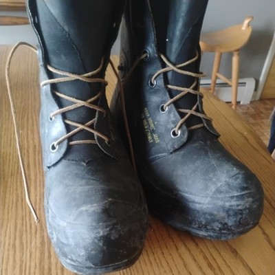 Vintage 1980 Bata Boots US Military Extreme Cold Weather  display picture 1