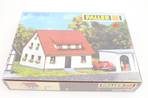 Faller 282762 Building Kit Settlement House with Garage +New & OVP +