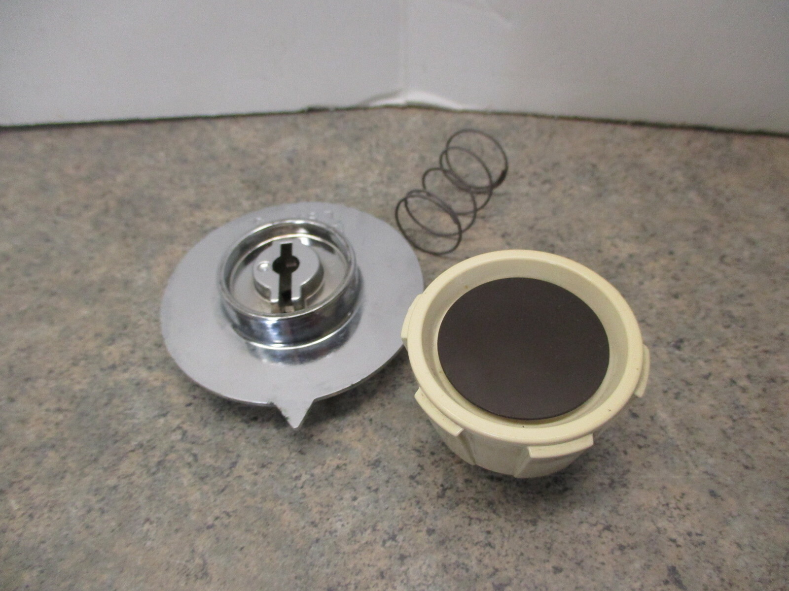 MAYTAG WASHER KNOB & DAIL PART # 22001571 214811