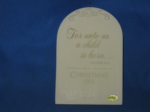 Hallmark Keepsake Ornament 1993 HE IS BORN - Baby Jesus Mary & Joseph - Picture 3 of 3