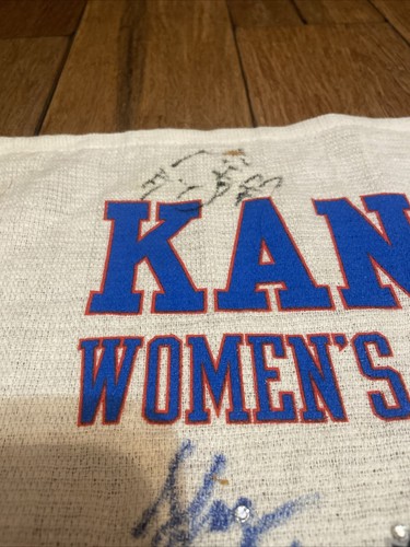 Autographed KU Jayhawks Women’s Basketball Team Towel 06 07 08 Kansas University - Picture 4 of 16