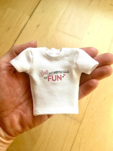 Bouutique Vital Printed T-shirt "Fun" Design for Poppy Doll 12 Inch - Picture 4 of 11
