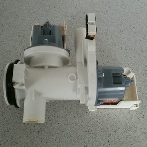 Samsung WF80F5E5P4W Waschmaschine Laugenpumpe Ablaufpumpe DC61-02271A005