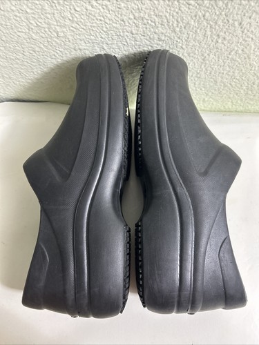 Crocs Dual Comfort Black Matt Nurse Work Comfort Shoe Women's Size 9 Clog - Picture 14 of 17
