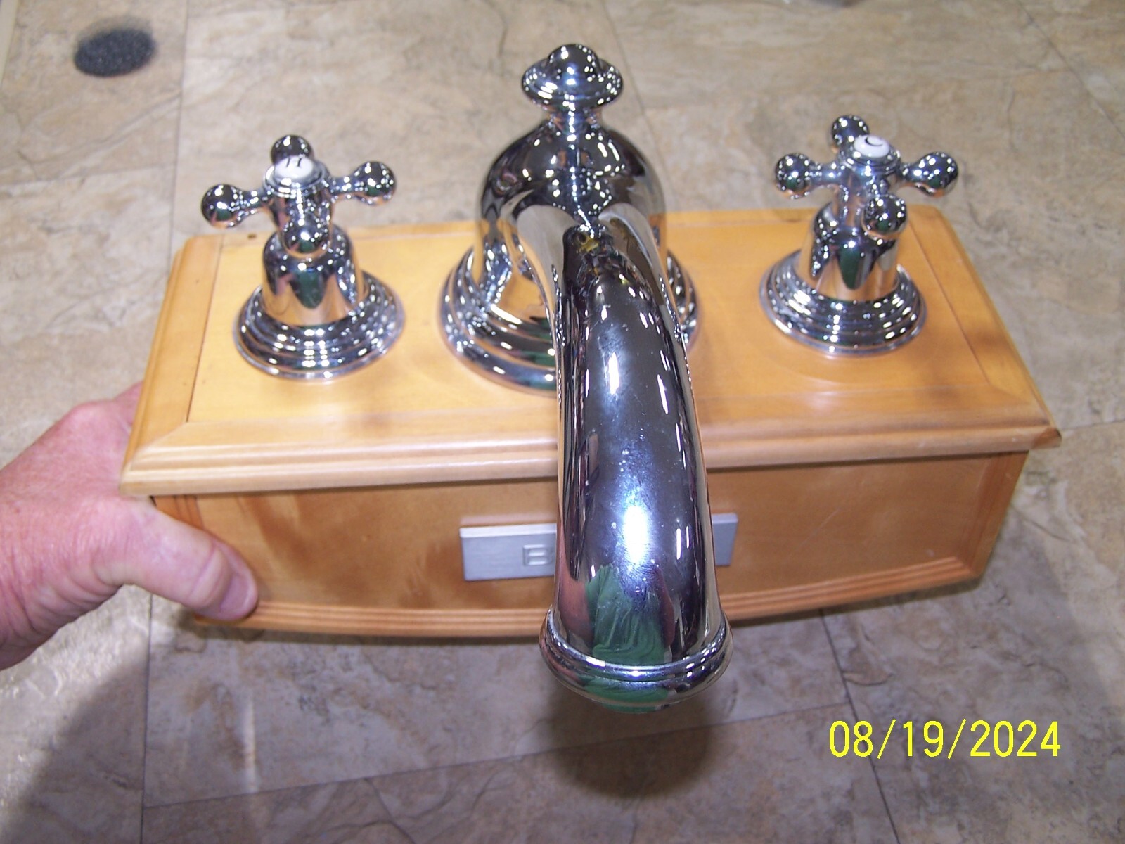 Picture 1 of 3
