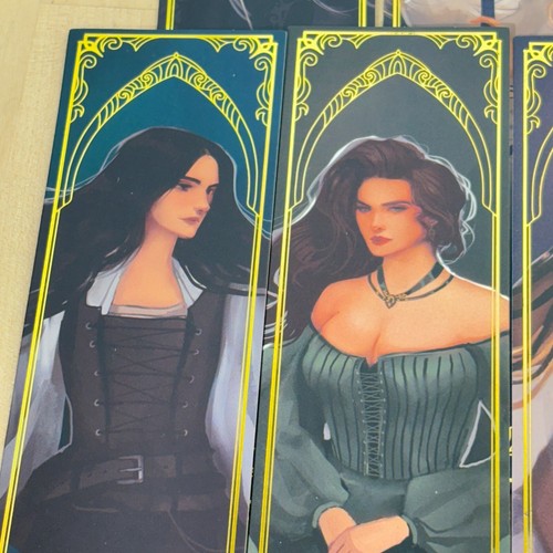 Throne of Glass Foiled Bookmark Set of 9, Rowan Manon Lysnadra, 8"h - Foto 2 di 6