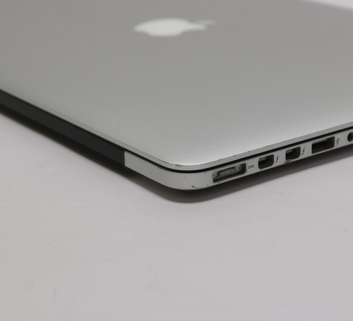15-inch Apple MacBook Pro 2.2GHz i7 16GB RAM 256GB SSD A1398 Mid 2015 25730 - Afbeelding 11 van 12