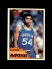 1981 Topps Basketball Mid-West Bill Robinzine #78 PSA 8.5