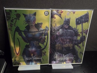 PREMIUM SIGNATURE GOLD FOIL ABSOLUTE BATMAN 13 14 BATTLE DAMAGE  KIRKHAM 