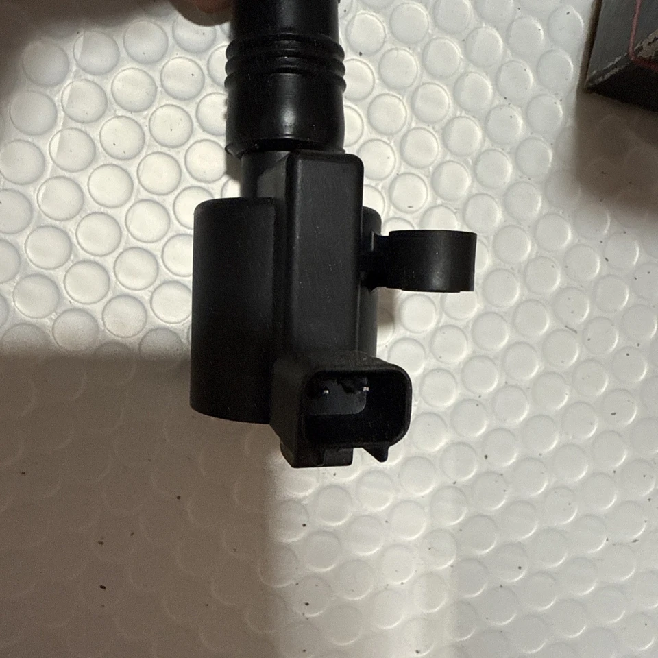 Bobina de encendido BWD E418 para Lincoln LS 2000-2006 Ford Thunderbird y Jaguar Foto 2 de 4