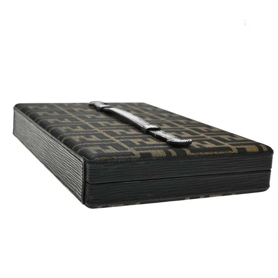 Bolso sin asas de mano FENDI con logotipo patrón de zucca de lona de cuero marrón GHW 70KA700 Foto 4 de 4