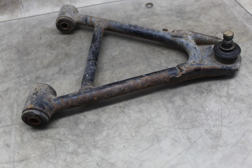 99-01 Yamaha Grizzly 600 OEM Delantero Inferior Izquierdo Control Brazo A 5gt-23570-01-00 Foto 4 de 4