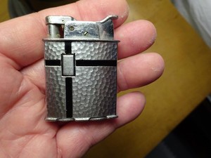 1930s ART DECO EVANS CHROME ENAMELLED CIGARETTE LIGHTER VG